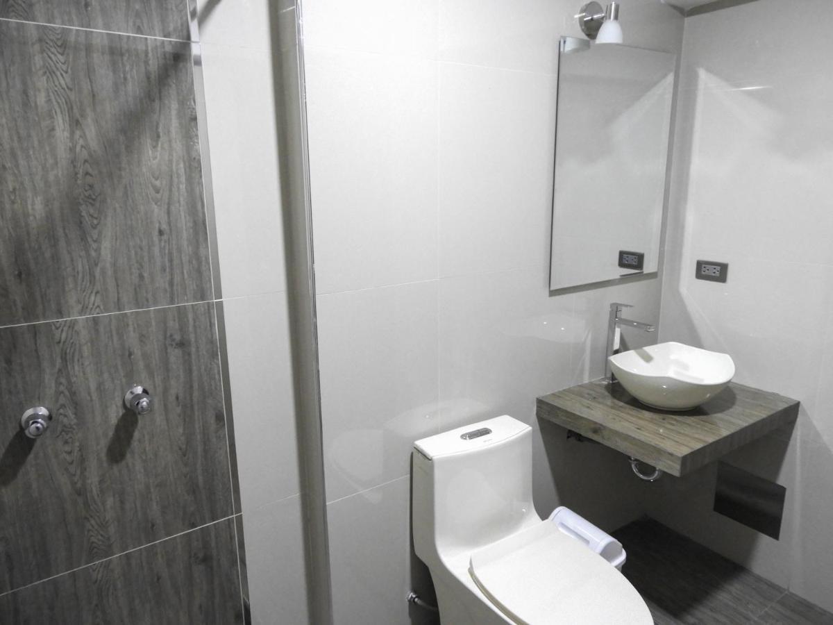 Hotel Cumbre Real Airport - Арекуипа Екстериор снимка